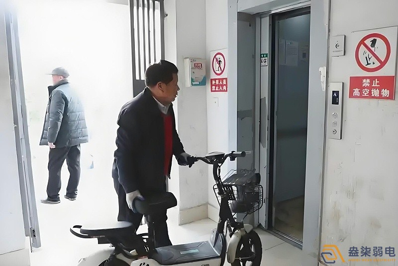 小區(qū)為什么安裝電瓶車進(jìn)電梯報(bào)警系統(tǒng)