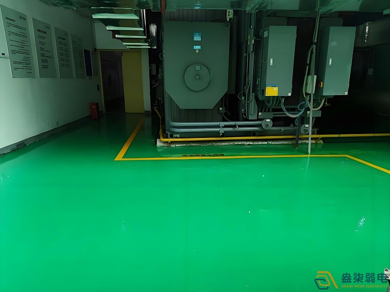 機(jī)房建設(shè)選用環(huán)氧防靜電地坪的好處？